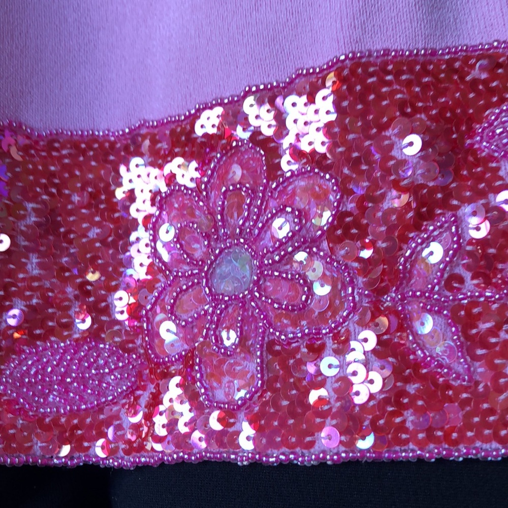 Pink sweater set. - Picture 6 of 6